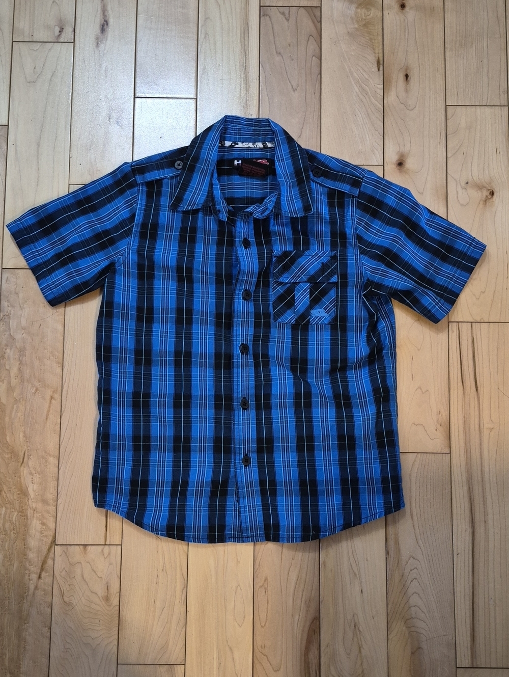 Boys Size 7 Tony Hawk Blue and Black Plaid Short Sleeve Button-Up Shirt